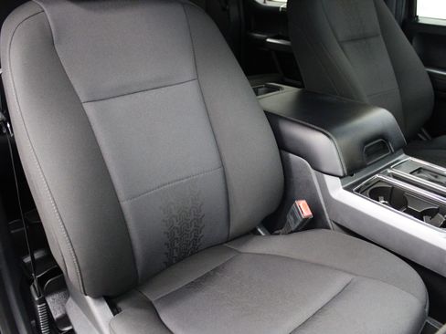 Used 2018 Ford F150 XLT w/ Equipment Group 302A Luxury image 25