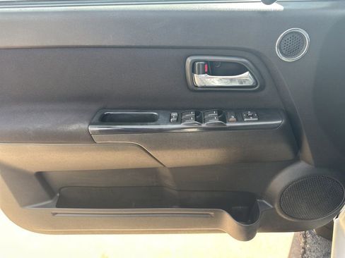 Used 2012 Chevrolet Colorado LT image 11