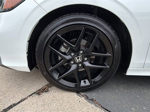 Used 2025 Honda Civic Sport image 10