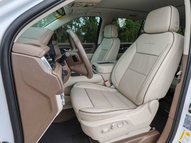 Used 2022 GMC Yukon XL Denali RWD image 15