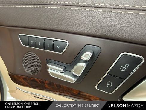 Used 2014 Mercedes-Benz SL 550 image 40