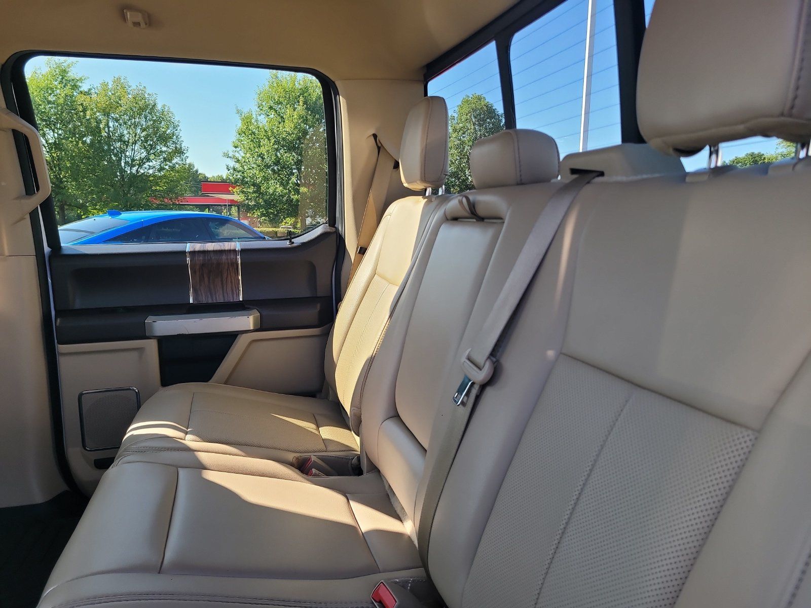 Used 2019 Ford F150 Lariat RWD image 23