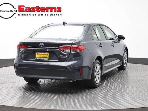 Used 2023 Toyota Corolla LE w/ Carpet Mat Package (TMS) FWD image 5