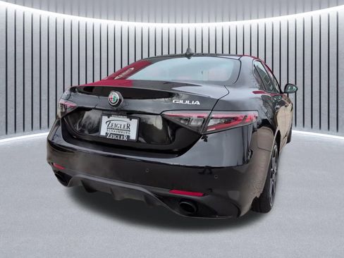 Used 2024 Alfa Romeo Giulia Veloce image 8
