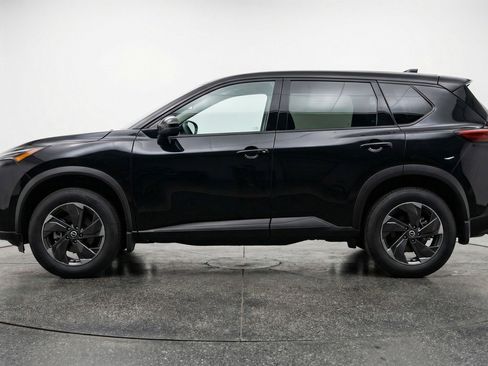 Used 2025 Nissan Rogue SV AWD/4WD image 5