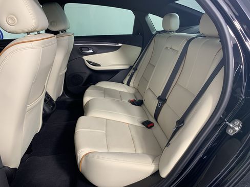 Used 2019 Chevrolet Impala Premier w/ Premier Confidence Package FWD image 31