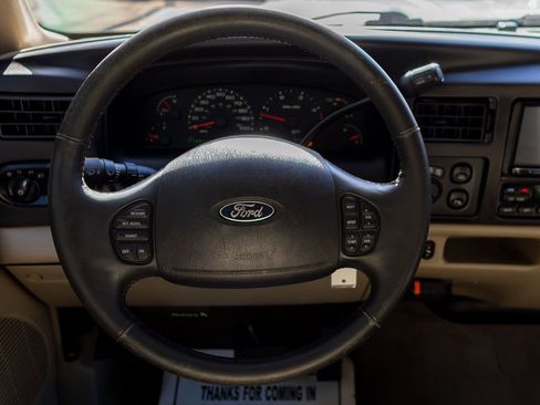 Used 2005 Ford Excursion Eddie Bauer image 25