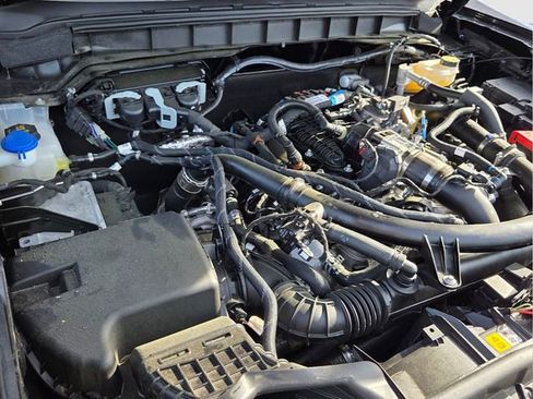 Used 2025 Ford Bronco Badlands AWD/4WD image 22