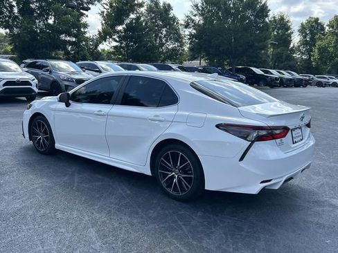 Used 2024 Toyota Camry SE w/ Cold Weather Package FWD image 6