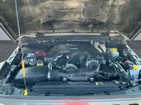 Used 2018 Jeep Wrangler Unlimited Sport S image 21