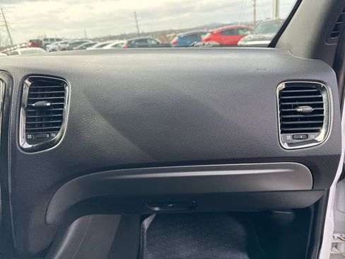 Used 2019 Dodge Durango GT image 31