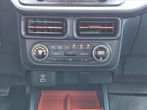 Used 2022 Ford Maverick XLT w/ Equipment Group 300A Standard AWD/4WD image 18