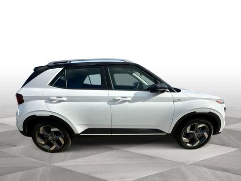New 2026 Hyundai Venue SEL FWD image 9