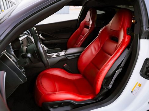 Used 2016 Chevrolet Corvette Z06 w/ Chrome Badge Package image 20