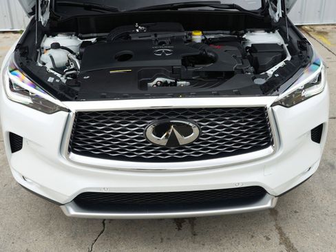 Used 2023 INFINITI QX50 Sensory w/ Accent Package image 8
