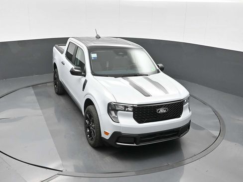 New 2025 Ford Maverick XLT w/ XLT Luxury Package image 11