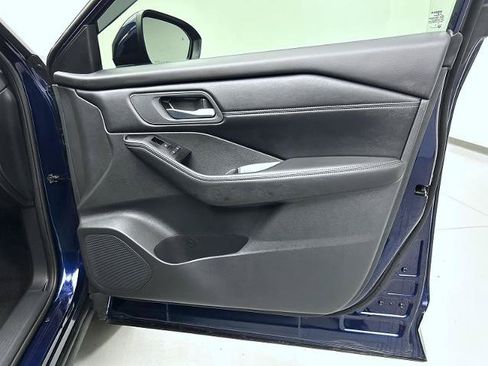 Certified 2025 Nissan Rogue SV w/ SV Premium Package FWD image 16