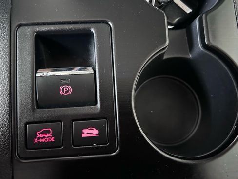 Used 2017 Subaru Outback 2.5i Limited AWD/4WD image 31