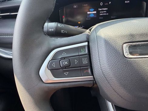 Certified 2023 Jeep Compass High Altitude AWD/4WD image 35