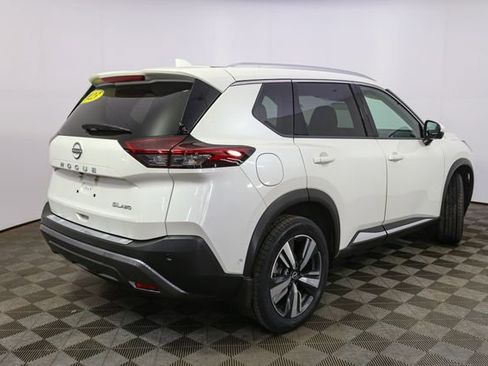 Used 2023 Nissan Rogue SL w/ SL Premium Package image 12