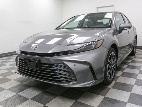 New 2026 Toyota Camry XLE image 4