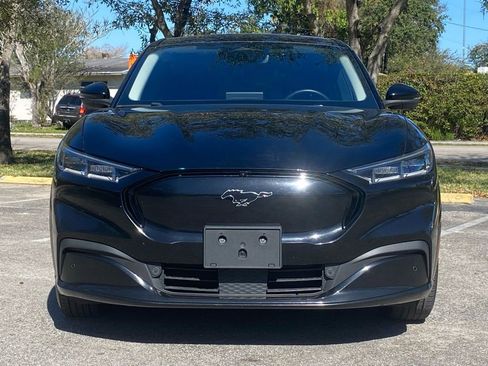 Used 2021 Ford Mustang Mach-E Premium image 4