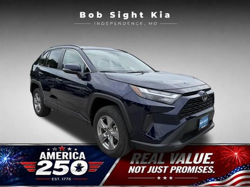 Used 2025 Toyota RAV4 XLE FWD image 18
