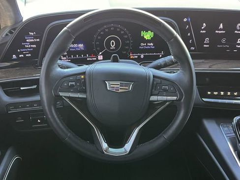 Certified 2023 Cadillac Escalade ESV Sport Platinum image 12