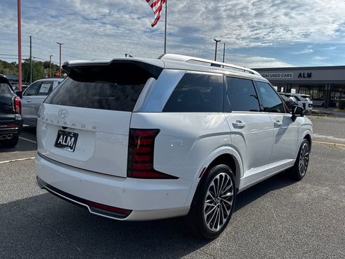 New 2026 Hyundai Palisade Calligraphy FWD image 6