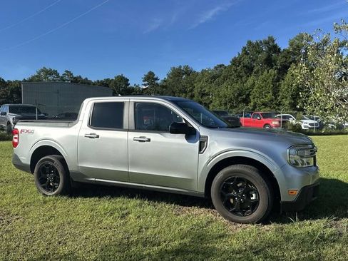 Certified 2024 Ford Maverick Lariat w/ FX4 Off-Road Package AWD/4WD image 11