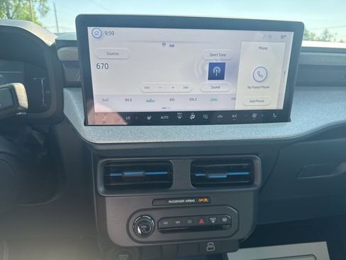 New 2025 Ford Maverick XLT w/ XLT Luxury Package image 16