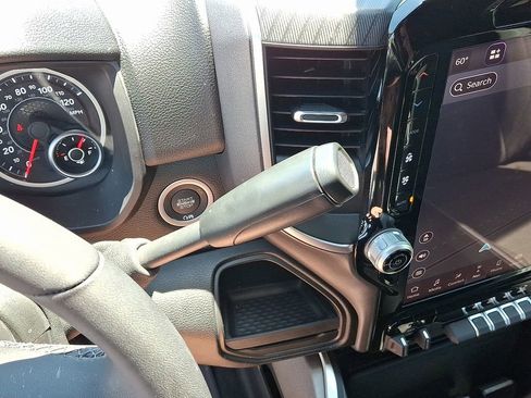 Used 2025 RAM 2500 Big Horn RWD image 16