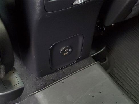 Certified 2022 Ford Escape Titanium w/ Class II Trailer Tow Package image 28