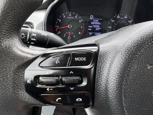 Used 2022 Kia Rio S FWD image 7