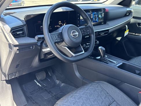 New 2026 Nissan Kicks SV image 12