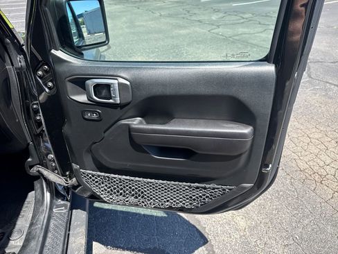 Used 2021 Jeep Wrangler Unlimited Rubicon AWD/4WD image 50