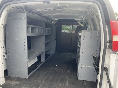 Used 2014 Chevrolet Express 1500 RWD image 7