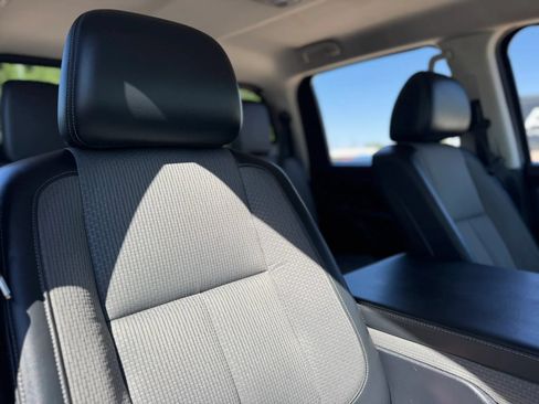 Used 2017 Nissan Titan S RWD image 32