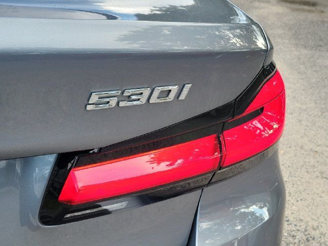 Used 2021 BMW 530i RWD image 11
