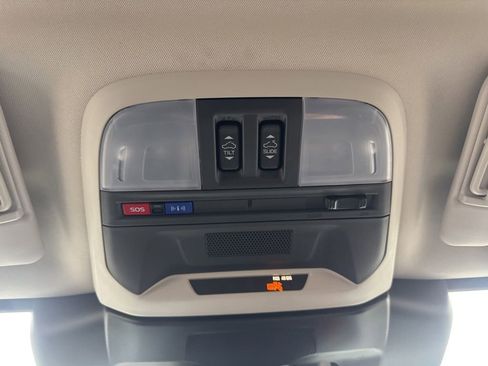 Used 2025 Subaru Crosstrek 2.5i Limited w/ Crosstrek Mirror Package image 24