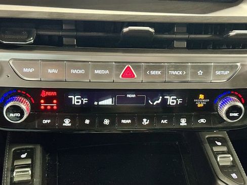 Used 2024 Kia Telluride EX X-Line image 16