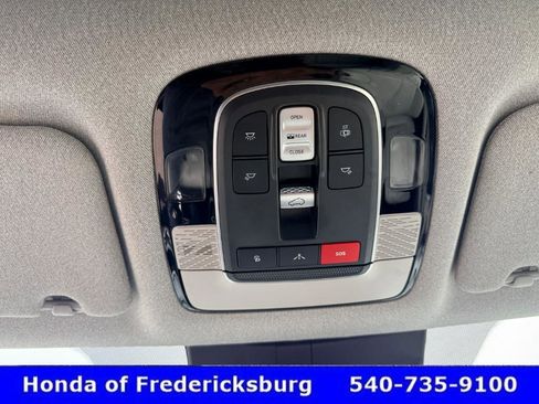 Used 2022 Hyundai Palisade Limited w/ Winter Package image 49