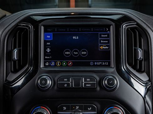 Used 2020 Chevrolet Silverado 2500 LTZ w/ LTZ Premium Package image 21