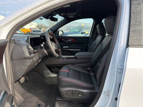 New 2026 Chevrolet Traverse RS image 14