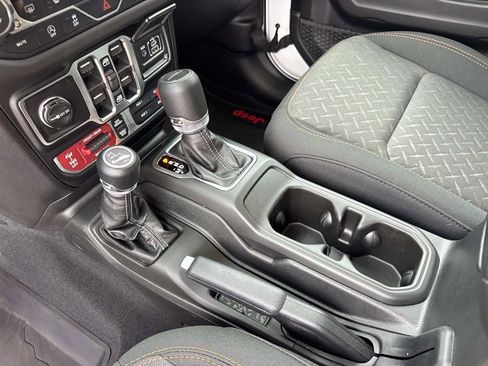 Used 2026 Jeep Gladiator Mojave image 44