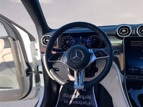 Certified 2025 Mercedes-Benz GLC 300 4MATIC image 12