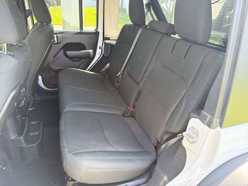 Used 2024 Jeep Wrangler Unlimited Rubicon 4xe AWD/4WD image 13