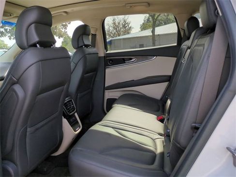 Used 2019 Lincoln Nautilus Reserve w/ Cargo Utility Package image 14