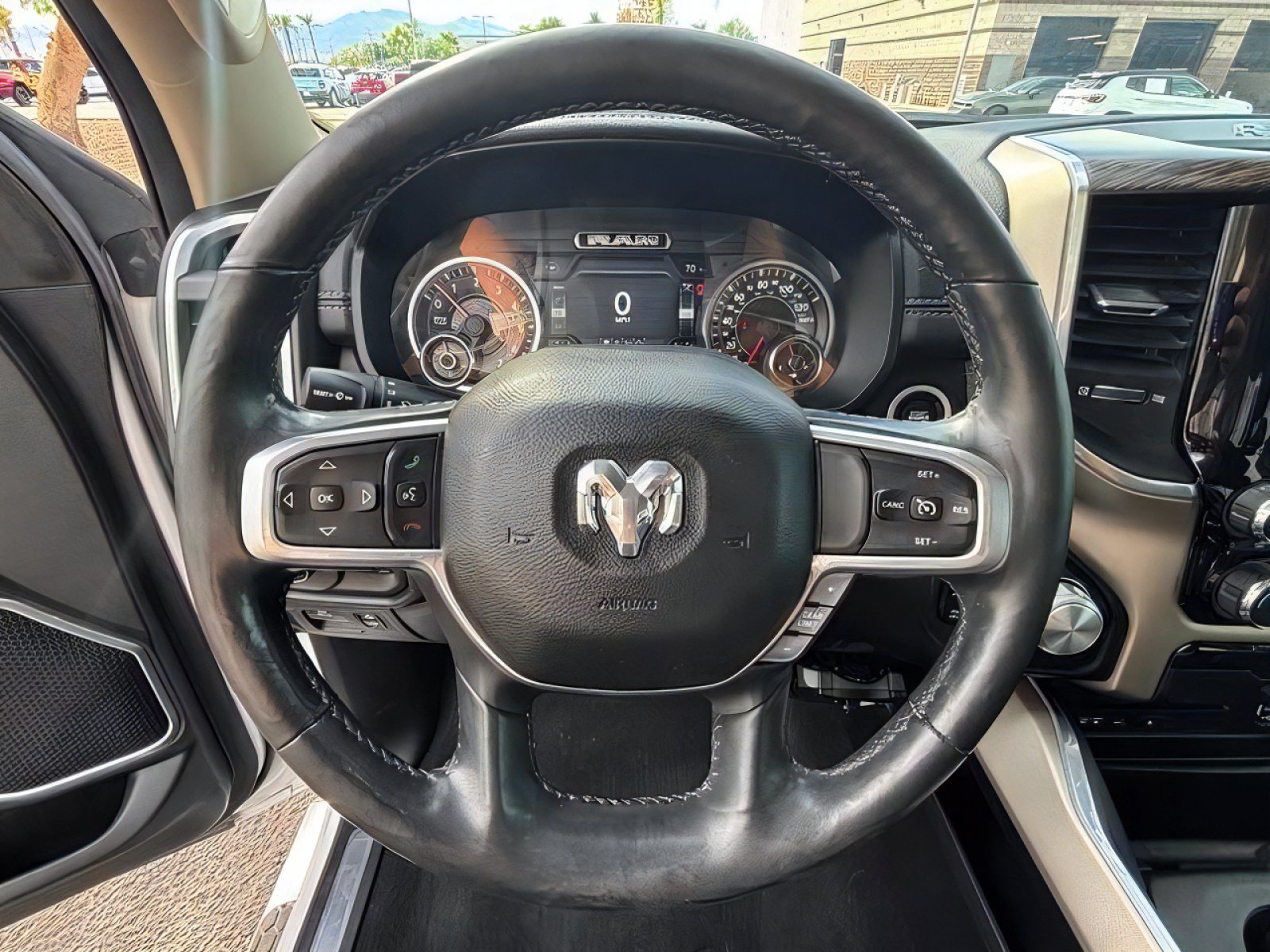 Used 2019 RAM 1500 Laramie AWD/4WD image 12