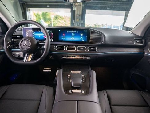 Certified 2026 Mercedes-Benz GLS 450 4MATIC image 11